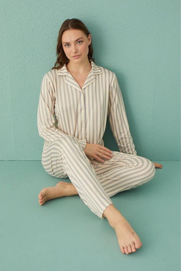 Kadın 50701-091 Önü Düğmeli Süet Pijama Takımı GRİ - 3