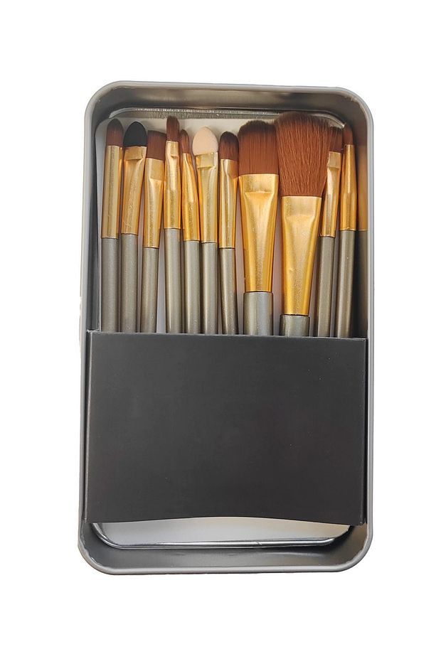 11 Parça Teneke Kutulu Makyaj Fırçası Seti Fondöten Far Eyeliner Fırça Cin826khv - 3