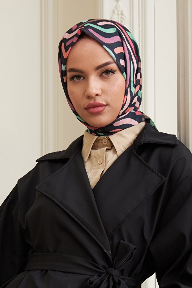 شال فيسكوز قطني حلزوني أسود