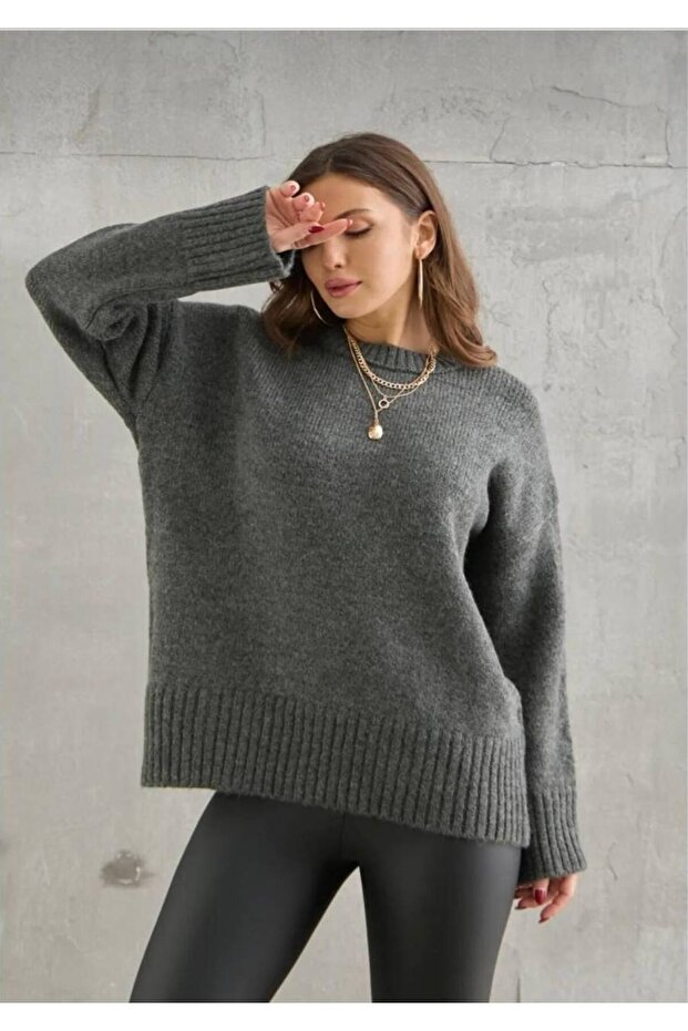 Oversize Basic Knitting Sweater - 1