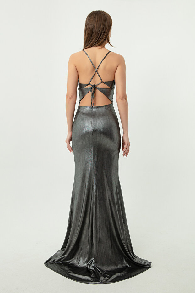 Dámské antracitové dlouhé večerní šaty s tenkým ramínkem, bez zad - 5