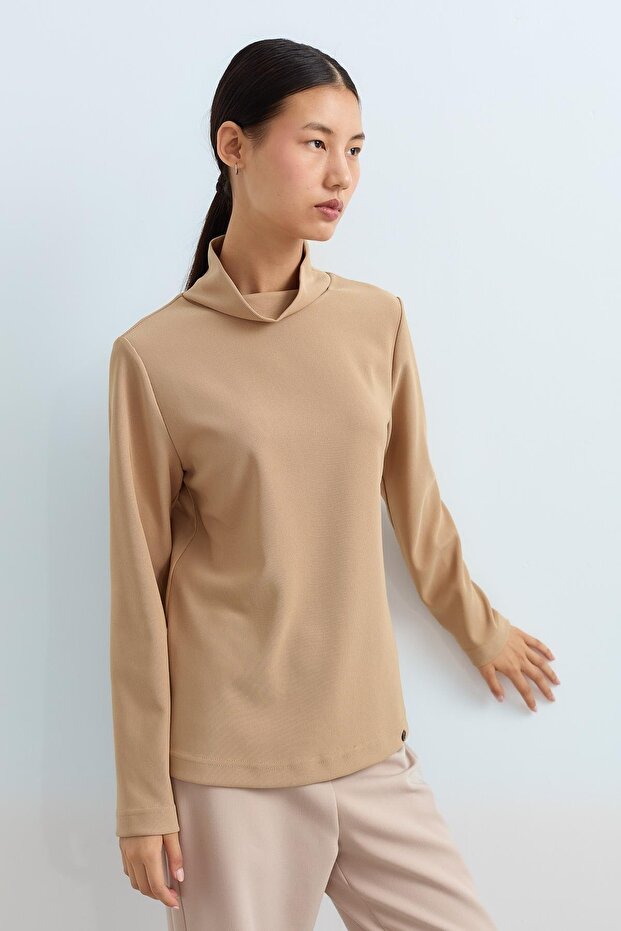 Dik Yaka Basic Örme Bluz Camel - 3