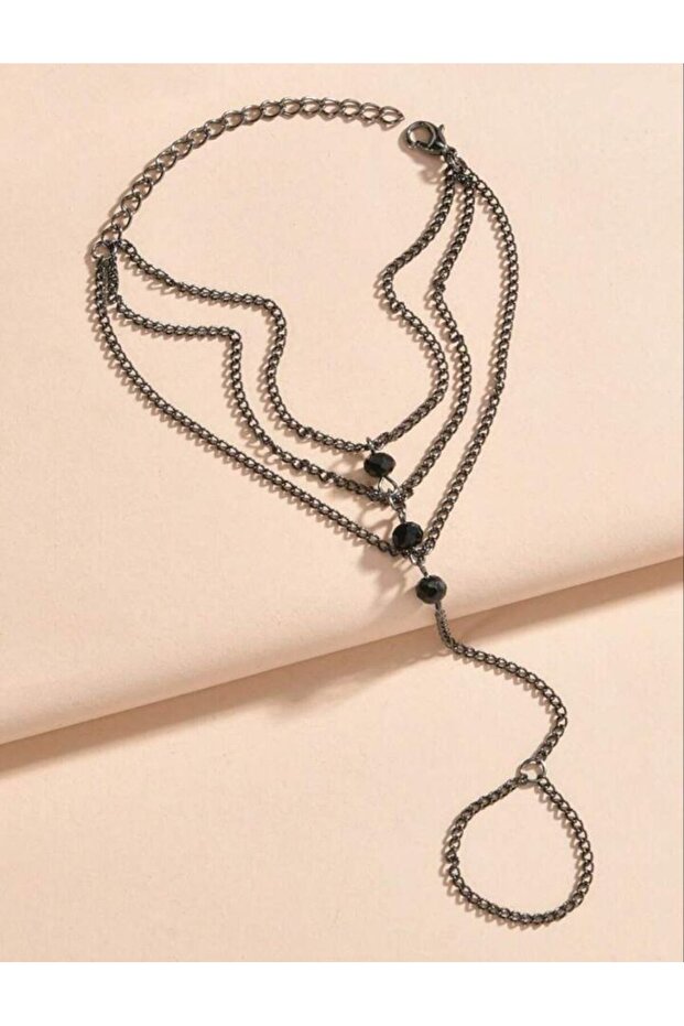 Stylish and Modern Black Stone Chain Women's Shahmeran