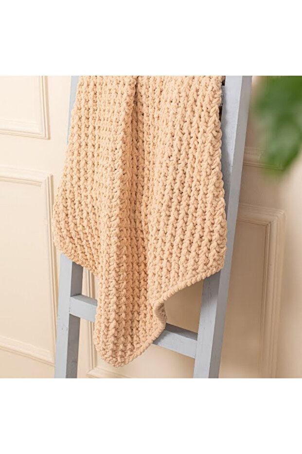 Velluto El Örgü İpi 1 Adet Renk Kodu: 798 Begonvil / %100 Mikropolyester 100 g - 68 m - 8