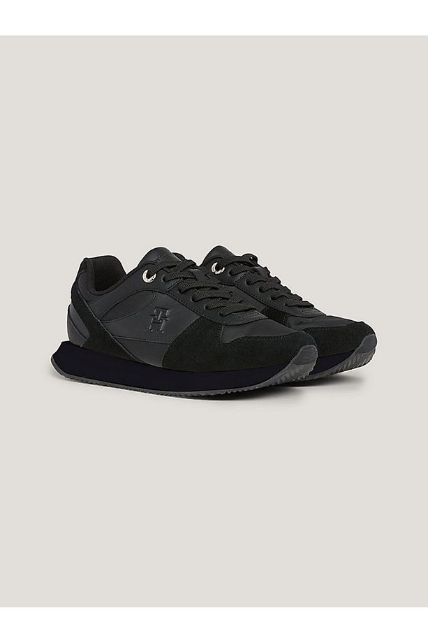 Th Essentialential Runner - 1