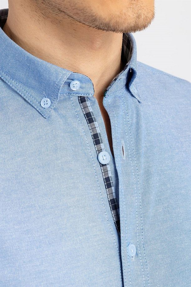 Erkek Slim Fit Dar Kesim Uzun Kollu Pamuklu Oxford Doku Kolay Ütülenebilir Mavi Düğmeli Yaka Gömlek - 3