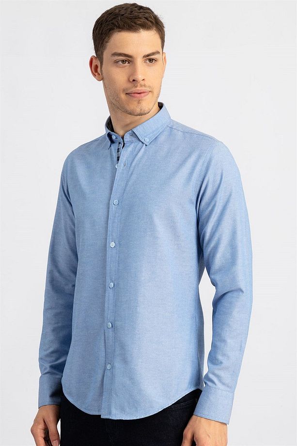 Erkek Slim Fit Dar Kesim Uzun Kollu Pamuklu Oxford Doku Kolay Ütülenebilir Mavi Düğmeli Yaka Gömlek - 2