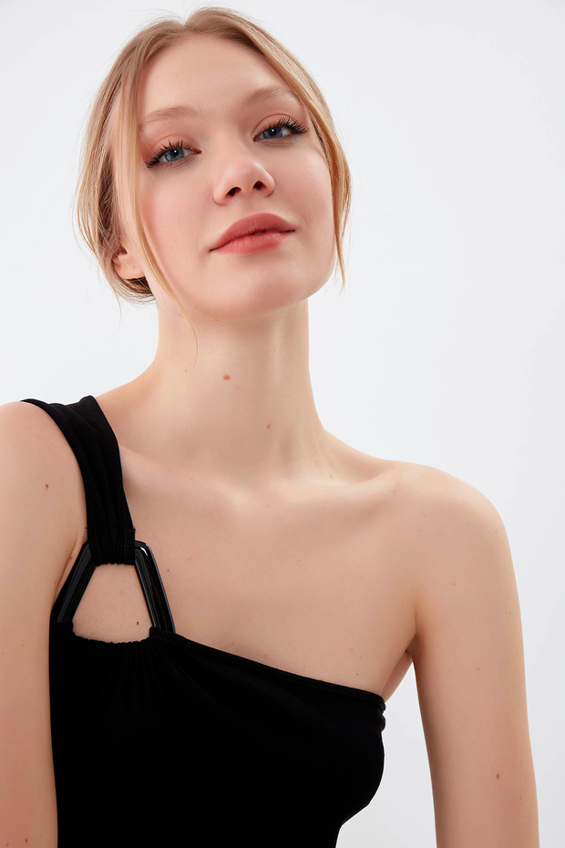 Tek Omuz Tokalı Bluz - 1