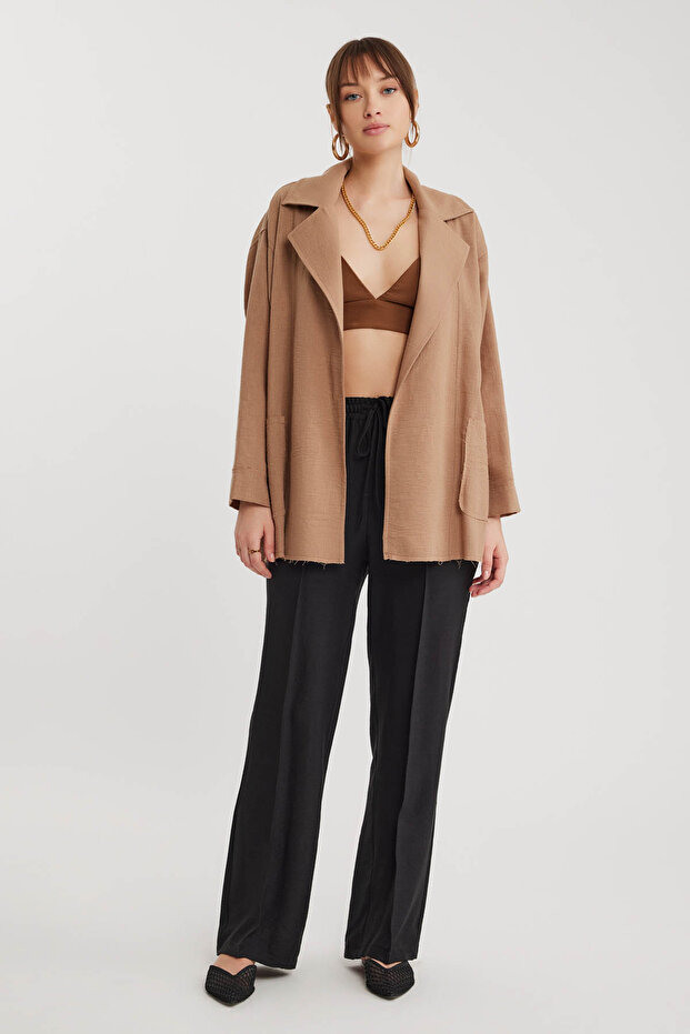 سترة فضفاضة ذات طية صدر كبيرة مع جيوب - 1