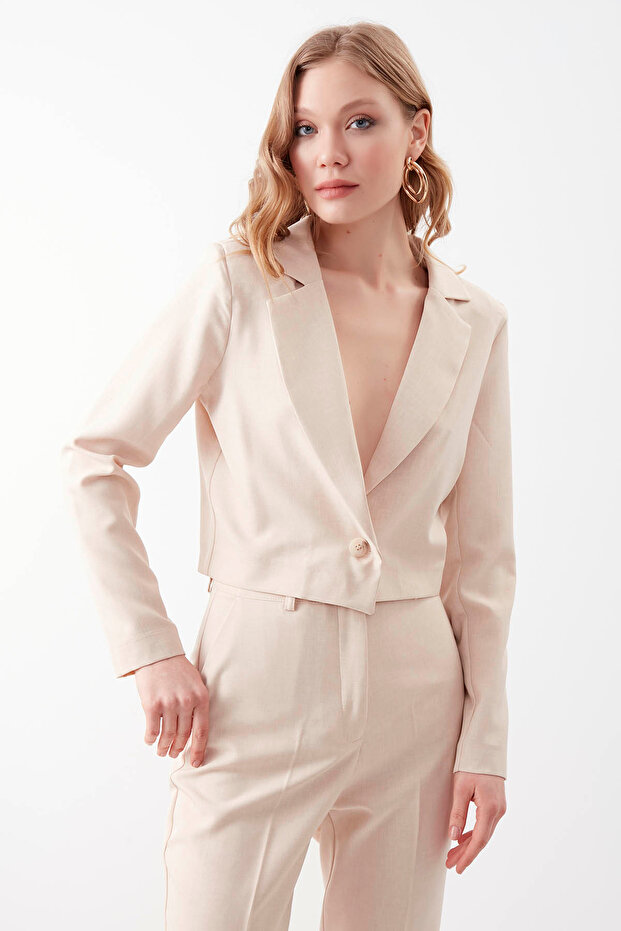 Single Button Crop Jacket - 4
