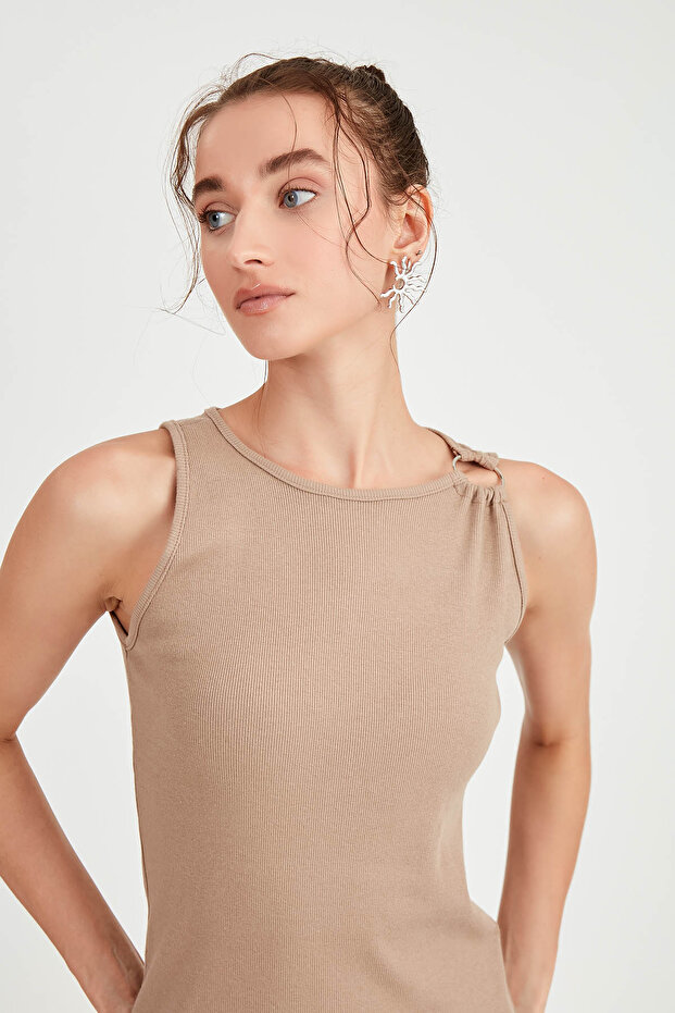 Omuzu Tokalı Uzun Örme Elbise - 4