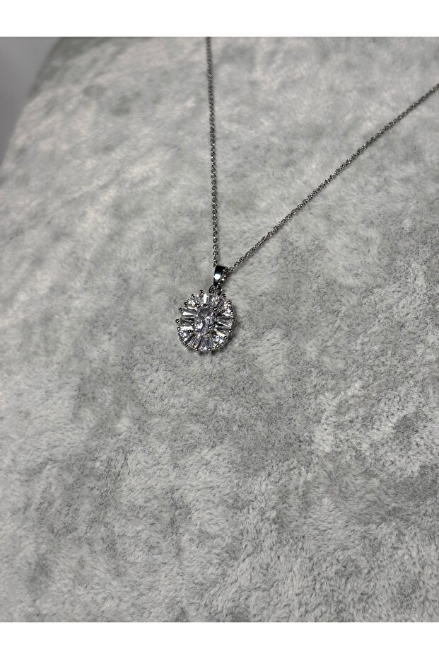 Zircon Stone Flower Necklace