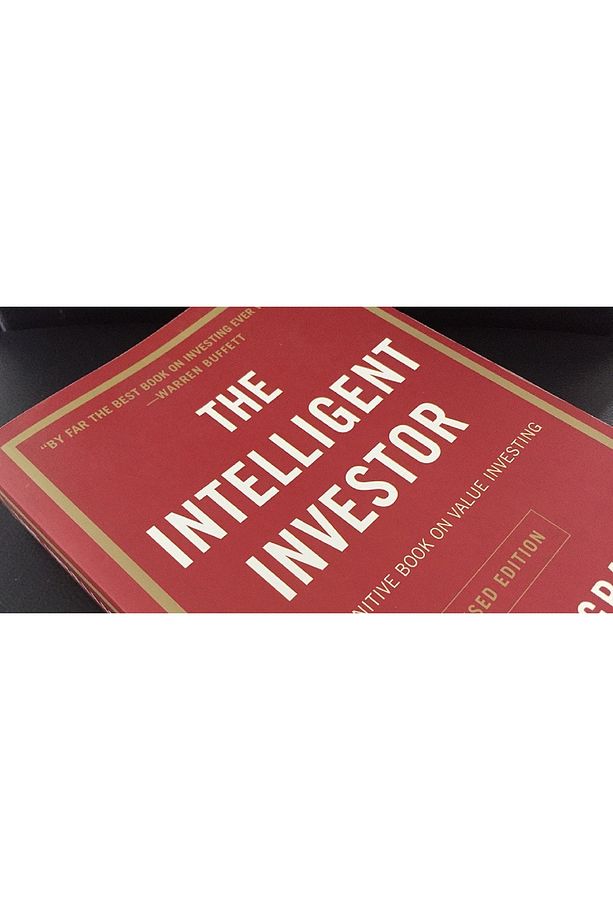 The Intelligent Investor: The Definitive Book On Value Investing - A Book Of Practical Counsel - 3