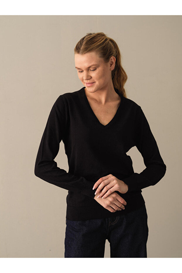 Kadın Siyah Regular Fit Basic Kazak - 2