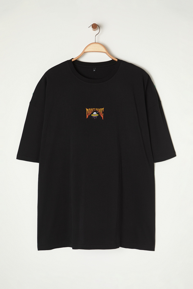 Büyük Beden Siyah Oversize/Geniş Kesim Uzay Baskılı %100 Pamuklu T-Shirt TMNSS25BF00017 - 4