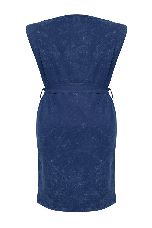 Indigo Kolları Vatklaı Kuşaklı Yıkamalı Örme Büyük Beden T-shirt Elbise TBBSS25AH00008 - 9