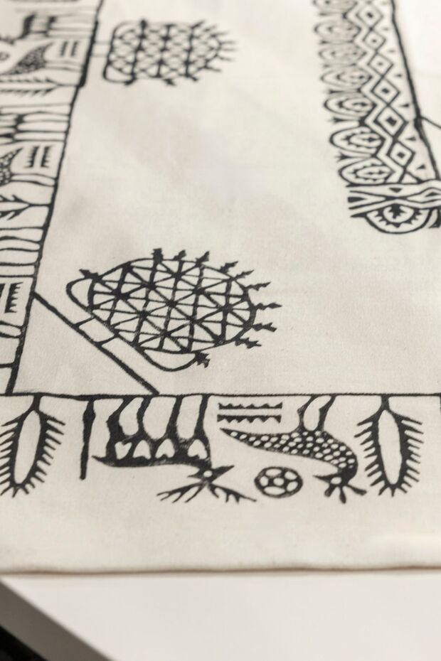 مفرش طاولة عرقي منقوش على شكل هيتيت - 5