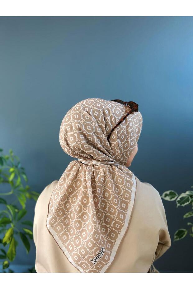 Eşarp - Favori New Collection Yeni Desen Soft Cotton Eşarp Kaliteli Mevsimlik Rahat Kumaş Moda Ürün - 3