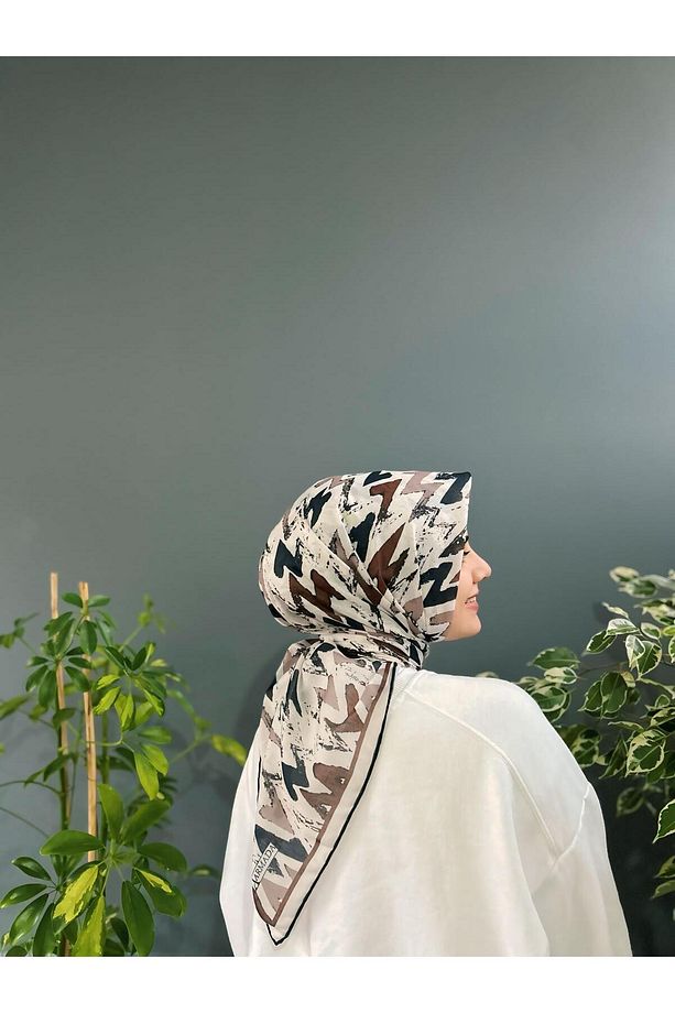 Eşarp - Favori New Collection Yeni Desen Soft Cotton Eşarp Kaliteli Mevsimlik Rahat Kumaş Moda Ürün - 3