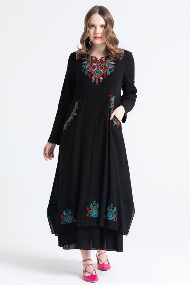 Long Sleeve Embroidered Antique Long Dress Black Syh