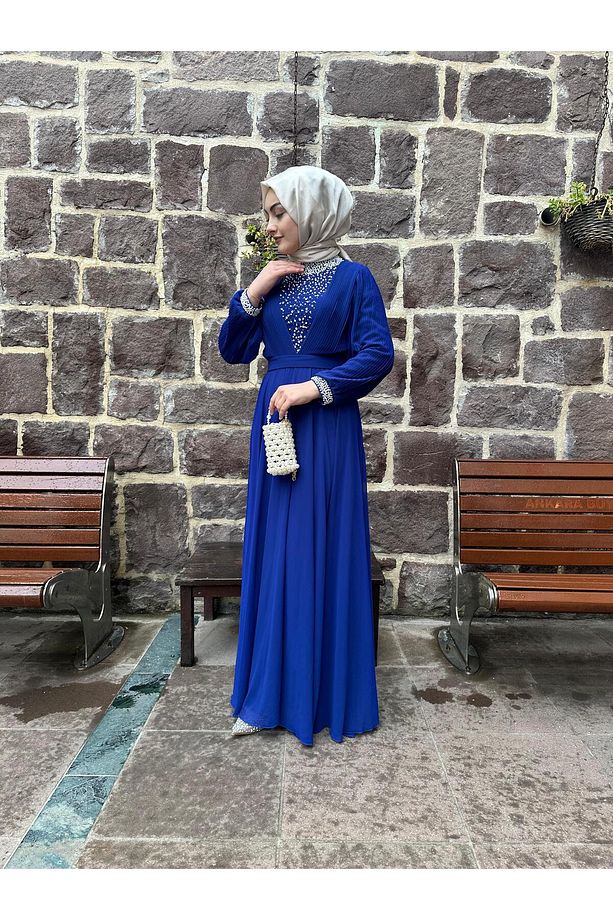 Şifon kumaş gerdan inci işleme elbise - 7