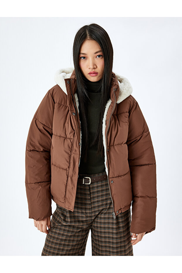 Hooded Faux Fur Lined Puffer Jacket with Zipper