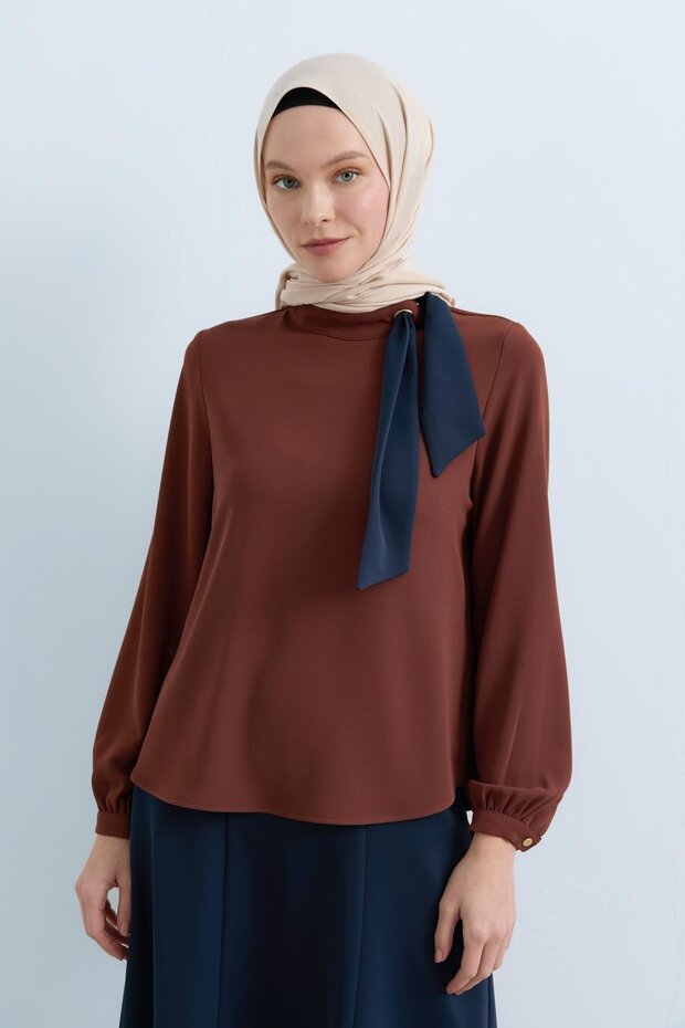 Scarf Collar Skirt Blouse Set Brown
