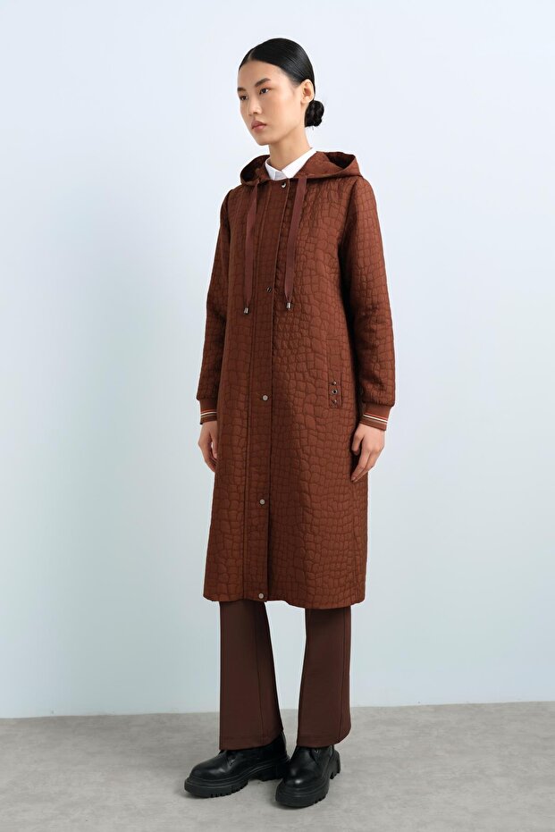 Thin Quilted Sleeves Ribbed Hooded Cap Brown