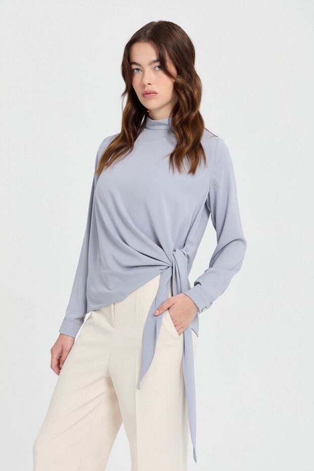 بلوزة رمادية ملفوفة - 6