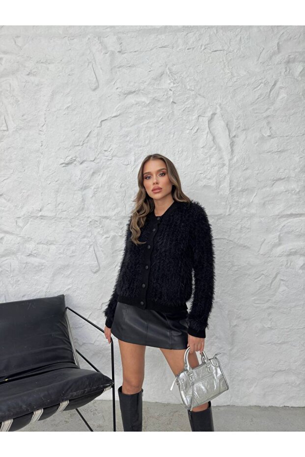 TÜYLÜ TRİKO HIRKA - 3