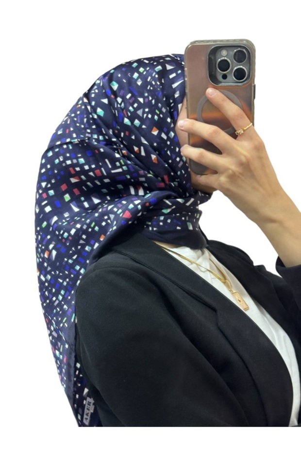 وشاح كريب حرير ساتان - 7977701