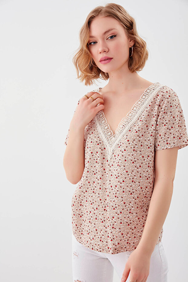Çiçekli V Yaka Bluz - 2