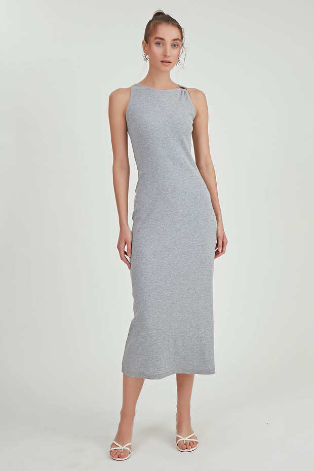 Omuzu Tokalı Uzun Örme Elbise - 1