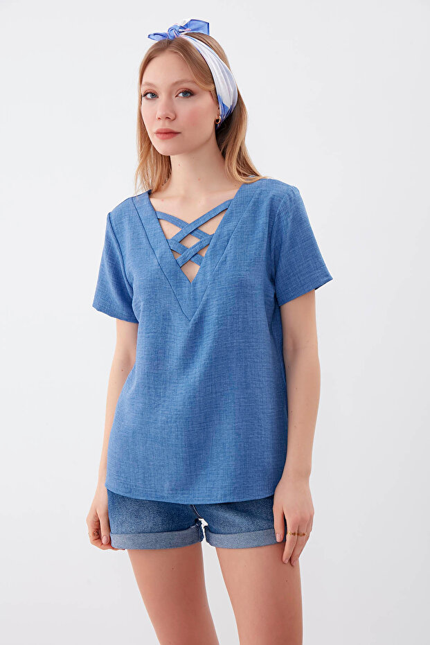 Halenka s křížovým výstřihem do V - 2