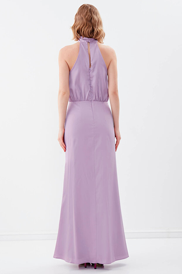 Dlouhé šaty s podšívkou u krku - 4