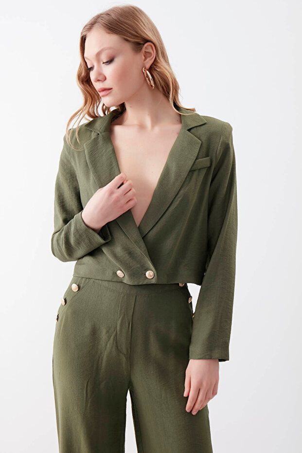 سترة قصيرة مع تفاصيل زر ذهبي - 2