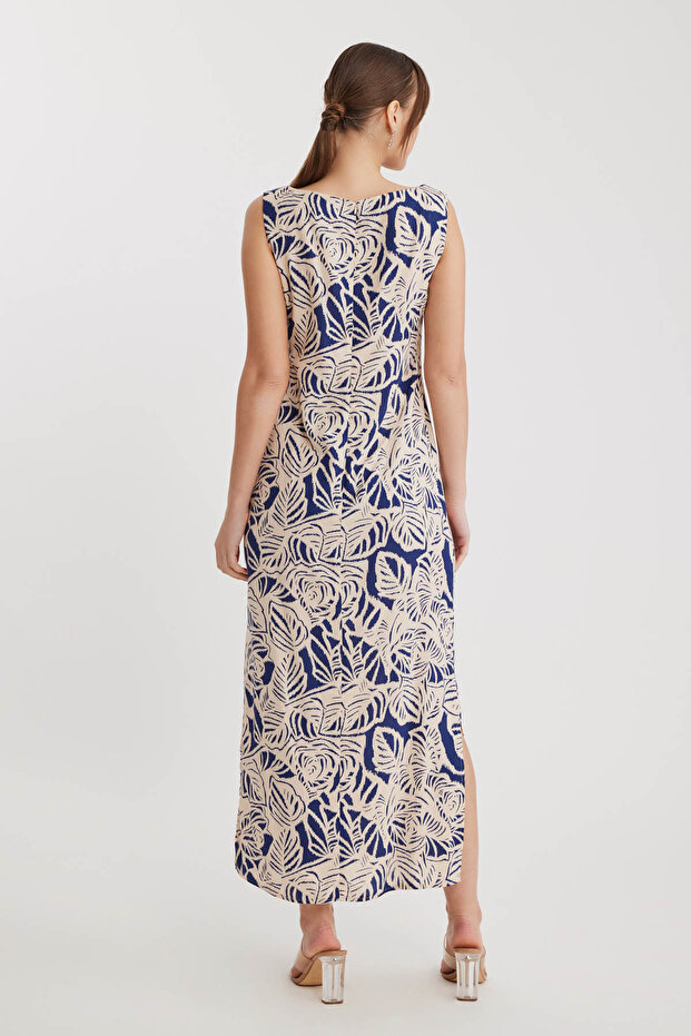 فستان طويل منقوش بفتحة جانبية - 5