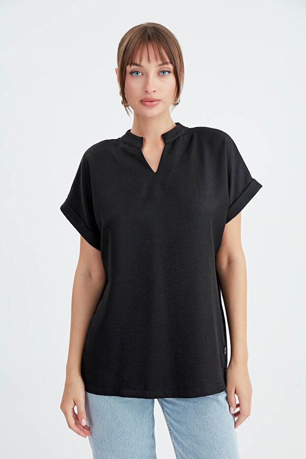 بلوزة بياقة القاضي بأكتاف منسدلة - بأزرار - 1