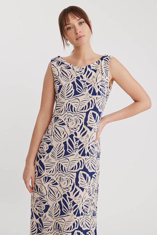 فستان طويل منقوش بفتحة جانبية - 2