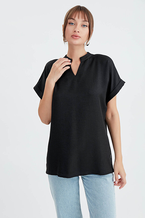 بلوزة بياقة القاضي بأكتاف منسدلة - بأزرار - 4