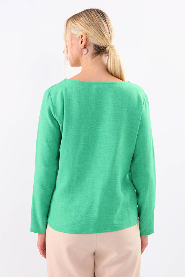 بلوزة بأزرار أمامية وأربطة على الياقة - 5