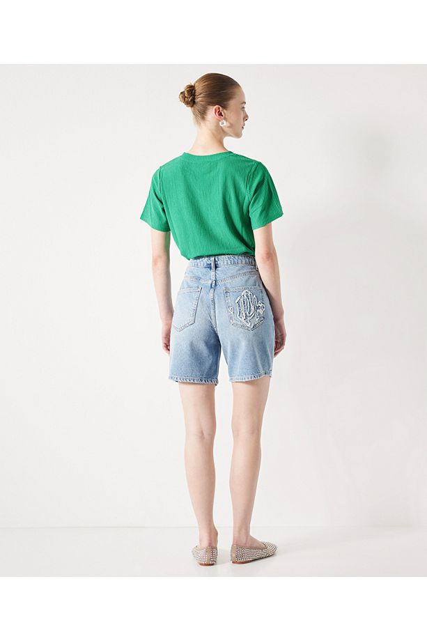 Slogan baskılı denim şort - 4
