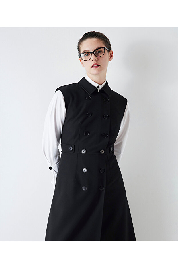 Kleid mit Knopf-Accessoires - 5
