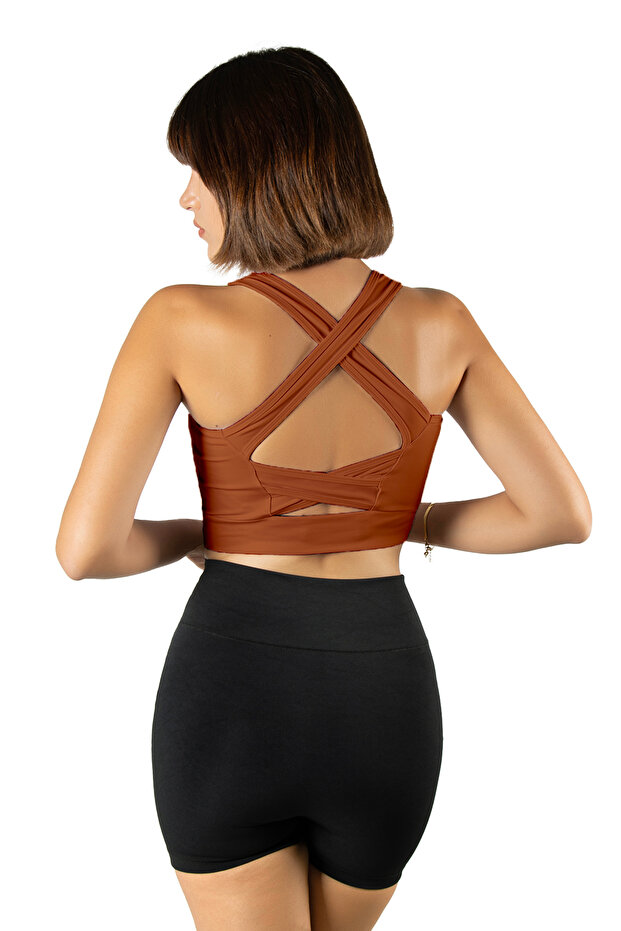 Tile Back Detail Fitted/Fitted Square Neck Sports Blouse
