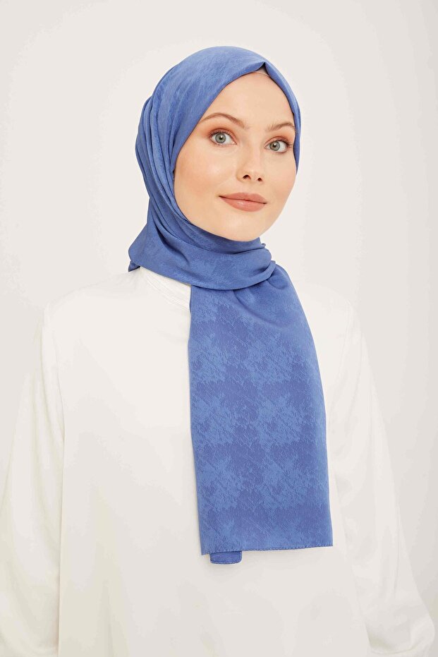 تريند J.capri شال أزرق بلون سادة 8-125