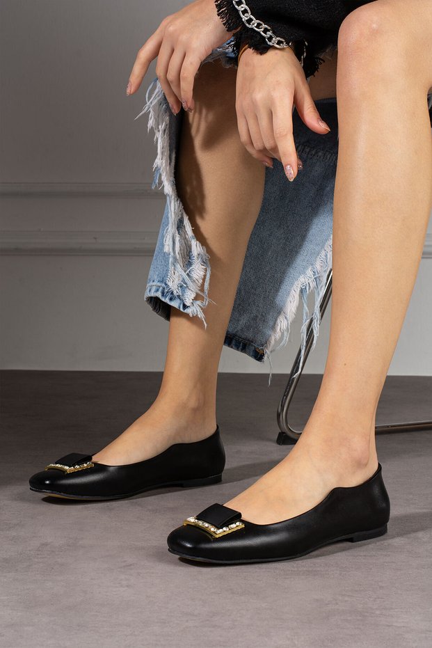Orthopedic Sole Buckle Detailed Casual Black Ballerinas
