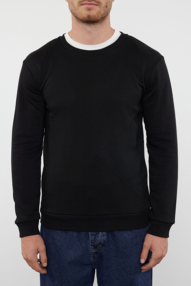 Siyah Regular/Normal Kesim Dokulu Panel Detaylı Basic Sweatshirt TMNAW25SW00149 - 3
