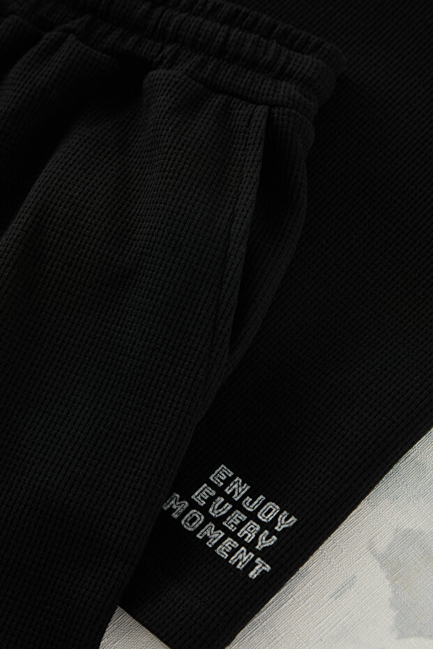 Siyah Regular Fit Waffle Örme Şortlu Pijama Takımı TMNSS23PT00032 - 8