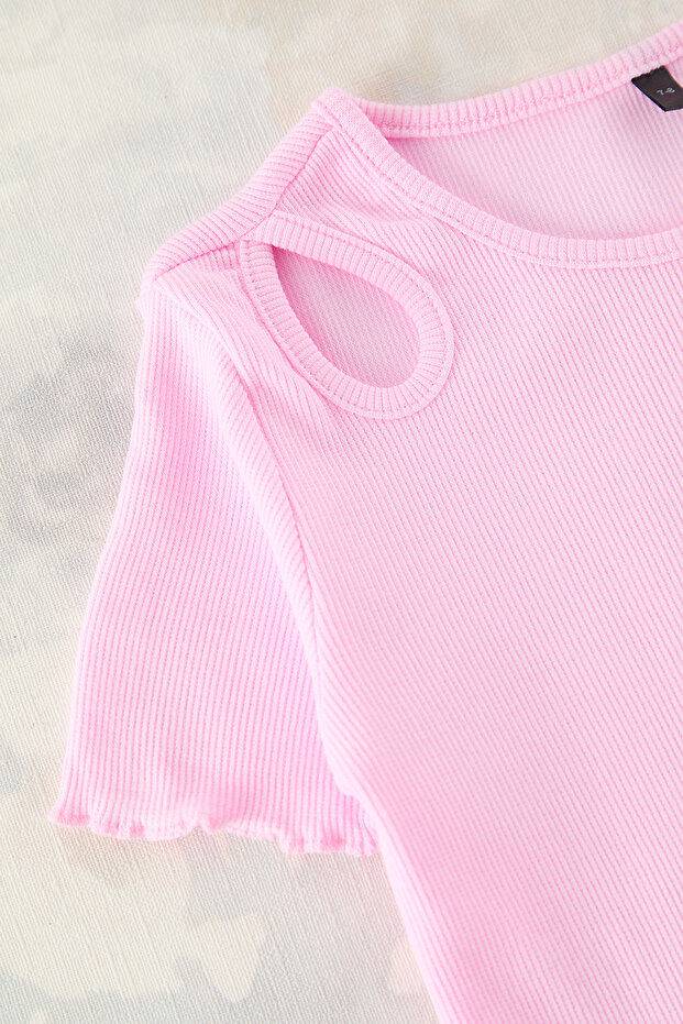 Pembe Kız Çocuk Pamuklu Basic Regular Kalıp Cut-Out Detaylı Kısa Kol Örme T-Shirt TKDSS25TS00022 - 3