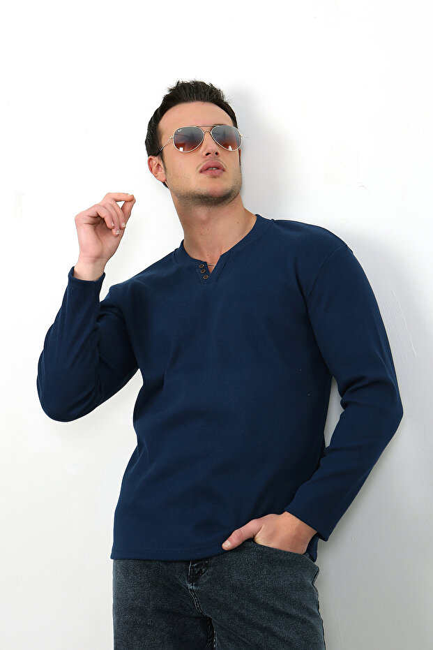 5524 NEW SEASON V CUT BUTTONED CASE Pullover
